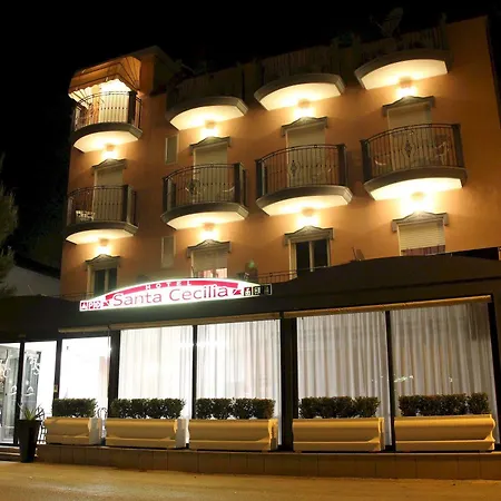 Szálloda Santa Cecilia *